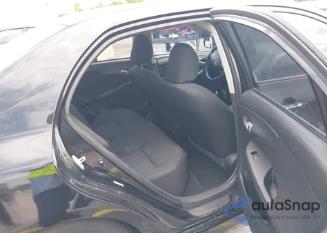 2009 Toyota Corolla S из США, поврежденный, VIN 1NXBU40E59Z033674